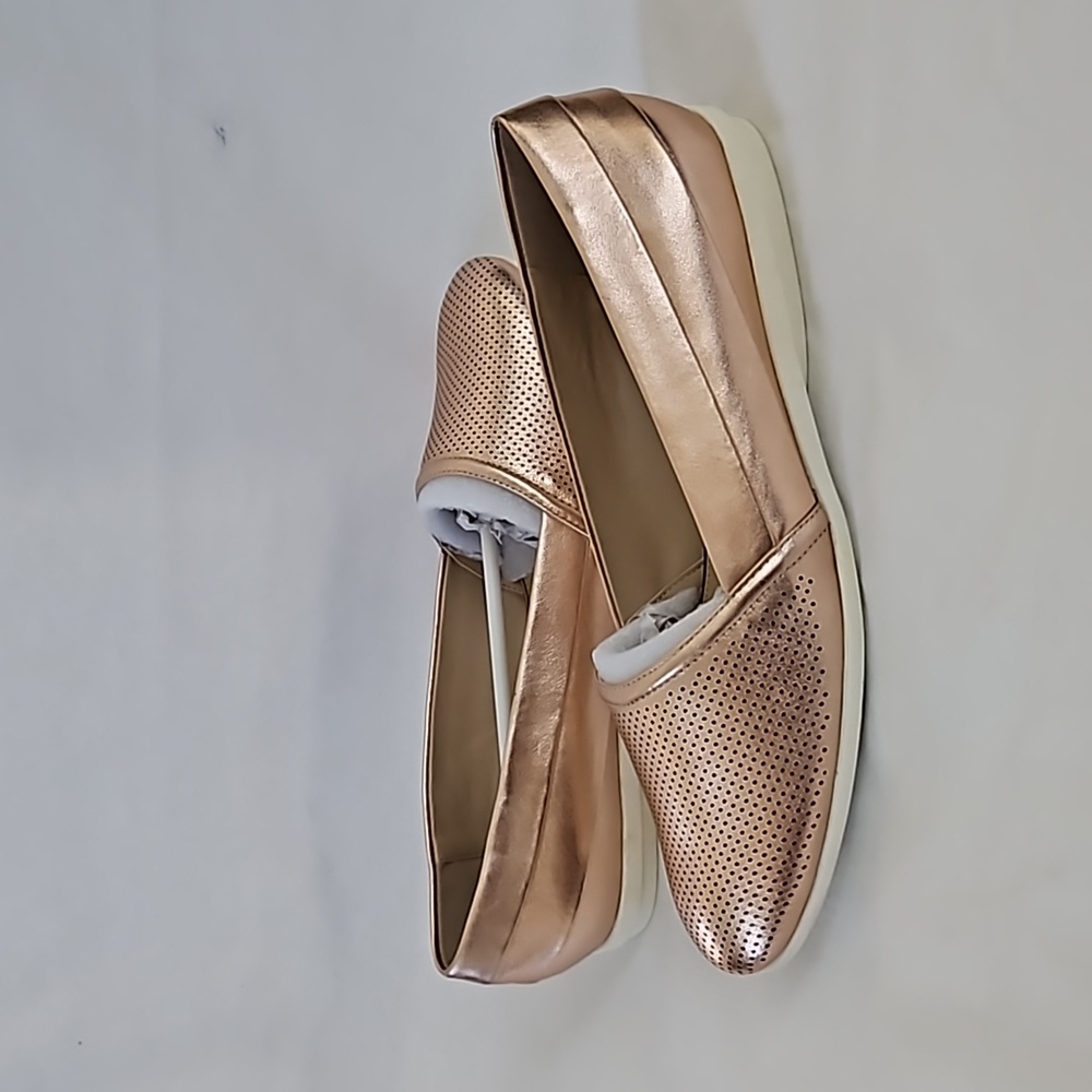 NEW H by Halston Leah Slip On Rose Gold Flat Size 9.5 Medium